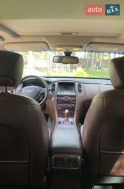 Внедорожник / Кроссовер Infiniti EX 25 2011 в 