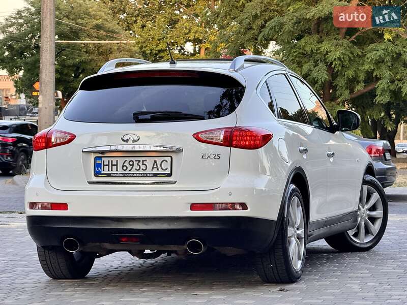 Позашляховик / Кросовер Infiniti EX 25 2011 в Одесі