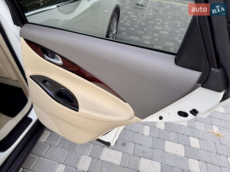 Позашляховик / Кросовер Infiniti EX 25 2011 в Одесі