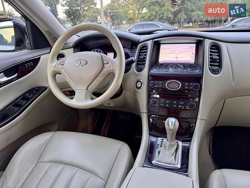 Позашляховик / Кросовер Infiniti EX 25 2011 в Одесі