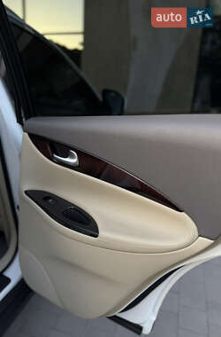 Внедорожник / Кроссовер Infiniti EX 25 2012 в 