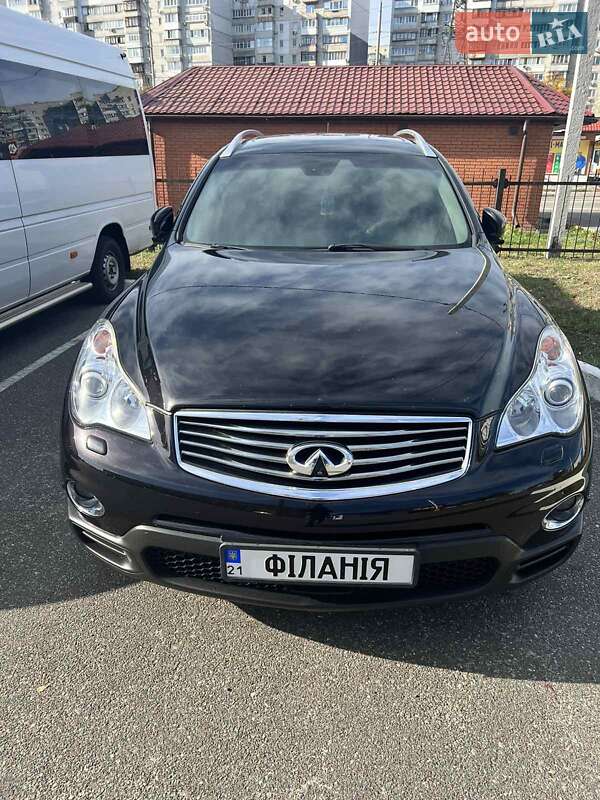 Позашляховик / Кросовер Infiniti EX 30 2011 в Києві