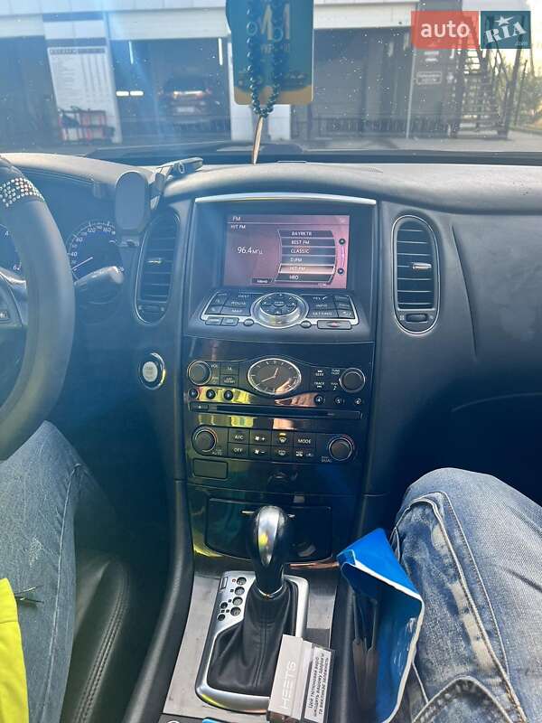 Позашляховик / Кросовер Infiniti EX 30 2011 в Києві