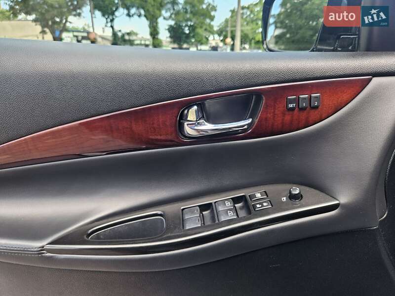 Позашляховик / Кросовер Infiniti EX 35 2007 в Одесі фото 33 Позашляховик / Кросовер Infiniti EX 35 2007 в Одесі