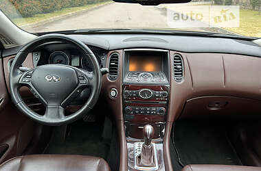 Позашляховик / Кросовер Infiniti EX 37 2010 в 