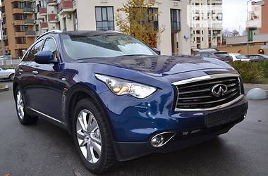 Внедорожник / Кроссовер Infiniti FX 30 2013 в Киеве