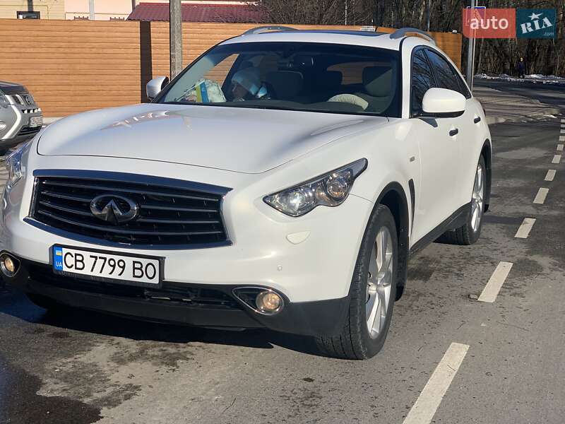 Позашляховик / Кросовер Infiniti FX 30 2012 в Чернігові