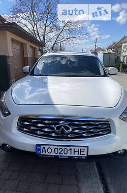 Позашляховик / Кросовер Infiniti FX 30 2011 в Ужгороді