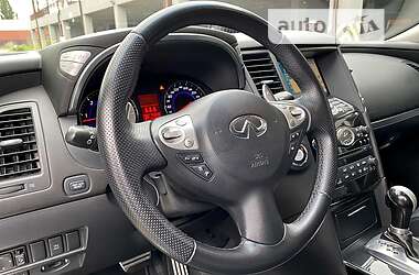 Внедорожник / Кроссовер Infiniti FX 30 2011 в 