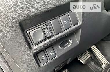Внедорожник / Кроссовер Infiniti FX 30 2011 в 