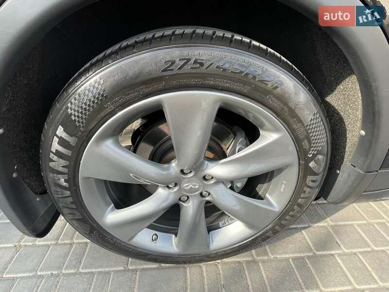 Внедорожник / Кроссовер Infiniti FX 30 2011 в Одессе