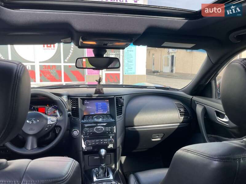 Внедорожник / Кроссовер Infiniti FX 30 2011 в Одессе