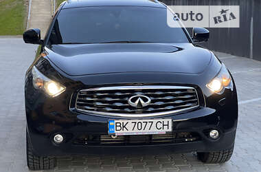 Позашляховик / Кросовер Infiniti FX 30 2011 в Рівному