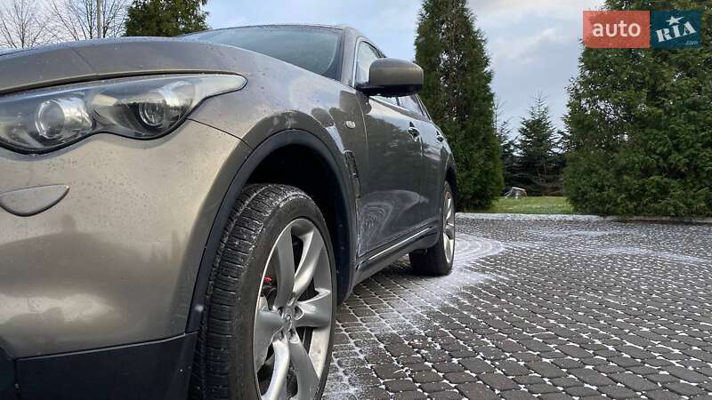 Внедорожник / Кроссовер Infiniti FX 30 2011 в Шептицькому