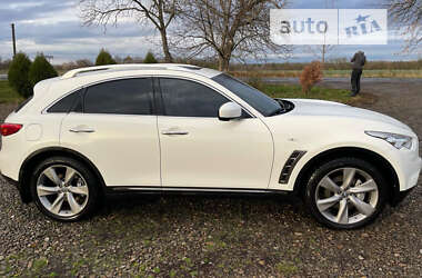 Внедорожник / Кроссовер Infiniti FX 30 2012 в Черновцах