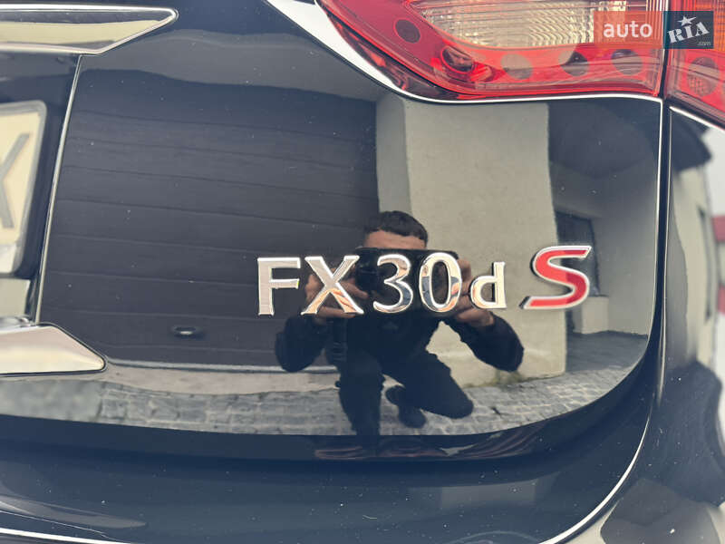 Позашляховик / Кросовер Infiniti FX 30 2012 в Тернополі