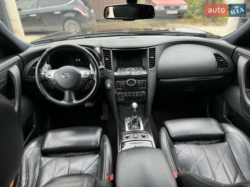 Позашляховик / Кросовер Infiniti FX 30 2012 в Тернополі