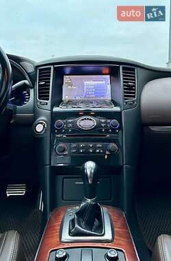 Позашляховик / Кросовер Infiniti FX 30 2012 в Києві