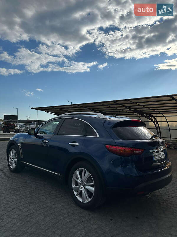 Внедорожник / Кроссовер Infiniti FX 30 2012 в Мукачево