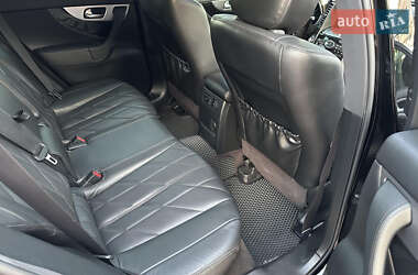 Позашляховик / Кросовер Infiniti FX 30 2011 в 