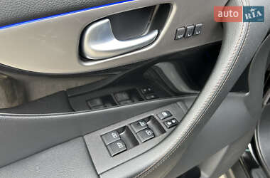 Внедорожник / Кроссовер Infiniti FX 30 2012 в 