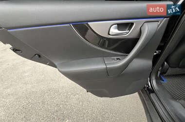 Внедорожник / Кроссовер Infiniti FX 30 2012 в 