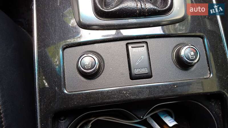 Позашляховик / Кросовер Infiniti FX 30 2012 в Звягелі