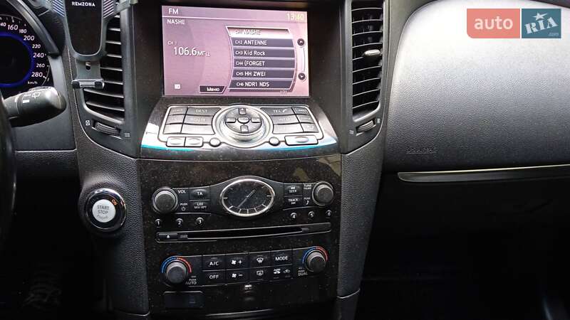 Позашляховик / Кросовер Infiniti FX 30 2012 в Звягелі
