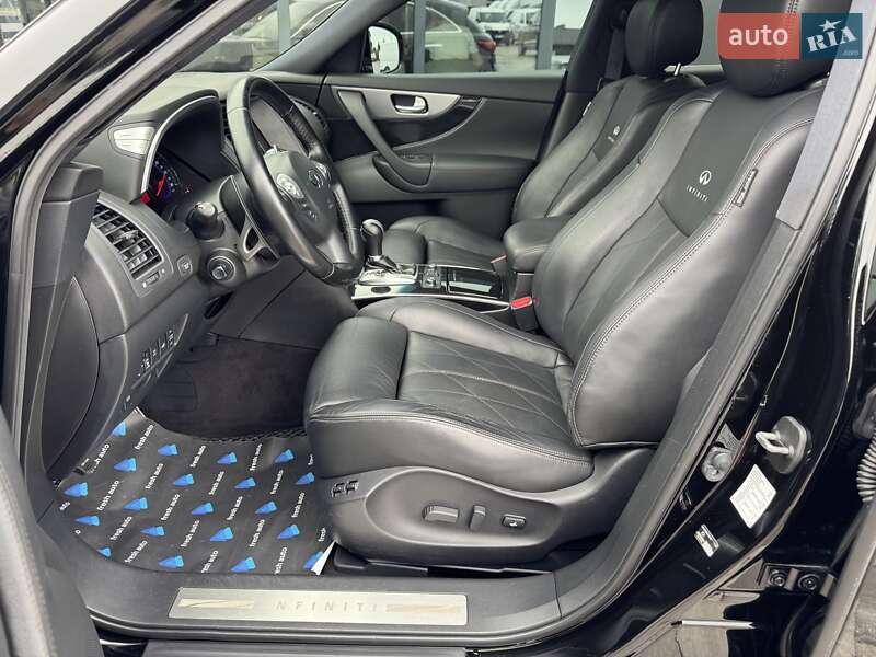 Внедорожник / Кроссовер Infiniti FX 30 2011 в Ровно фото 20 Внедорожник / Кроссовер Infiniti FX 30 2011 в Ровно