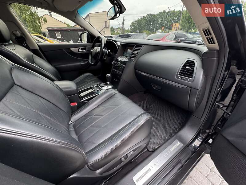 Внедорожник / Кроссовер Infiniti FX 30 2012 в Виннице