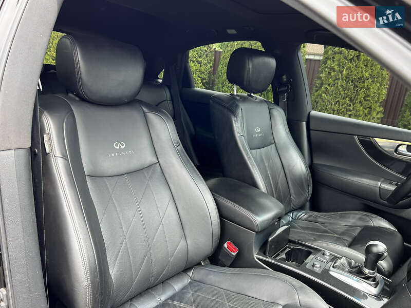 Позашляховик / Кросовер Infiniti FX 30 2010 в Дніпрі
