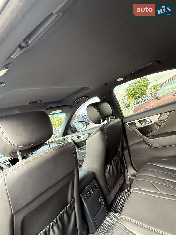 Внедорожник / Кроссовер Infiniti FX 30 2011 в Кременчуге