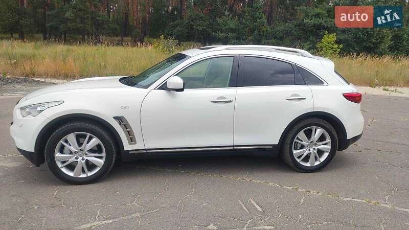 Позашляховик / Кросовер Infiniti FX 30 2012 в Києві