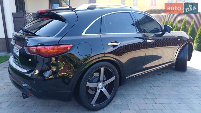Внедорожник / Кроссовер Infiniti FX 30 2011 в Дрогобыче