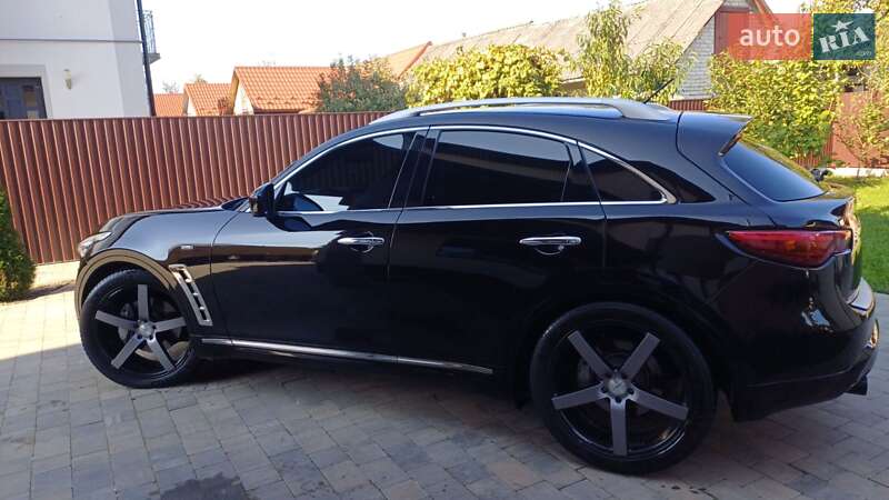 Внедорожник / Кроссовер Infiniti FX 30 2011 в Дрогобыче