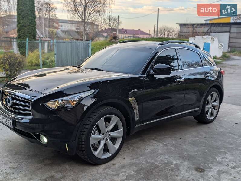 Внедорожник / Кроссовер Infiniti FX 30 2011 в Дубно