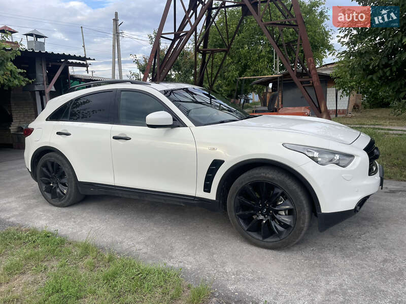 Внедорожник / Кроссовер Infiniti FX 30 2012 в Александрие фото 3 Внедорожник / Кроссовер Infiniti FX 30 2012 в Александрие