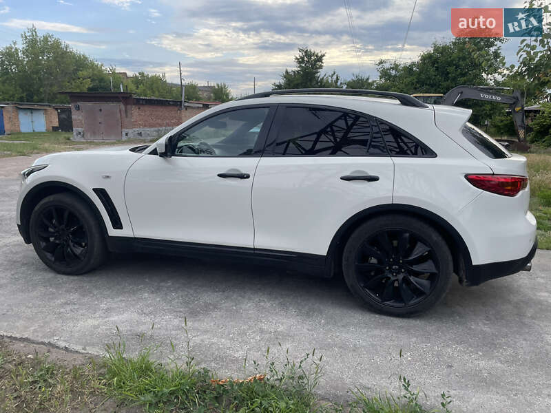 Внедорожник / Кроссовер Infiniti FX 30 2012 в Александрие фото 5 Внедорожник / Кроссовер Infiniti FX 30 2012 в Александрие