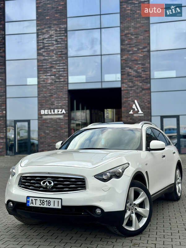 Внедорожник / Кроссовер Infiniti FX 30 2010 в Черновцах