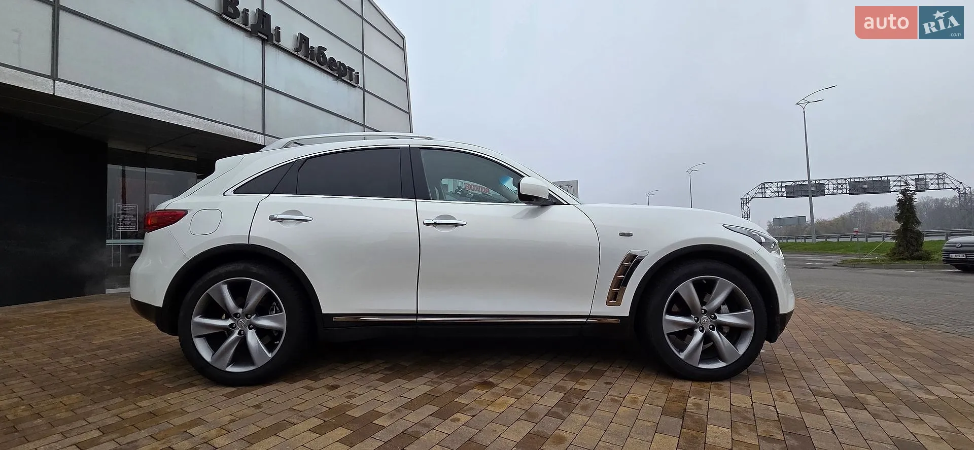2011 Infiniti FX - мініатюра 4
