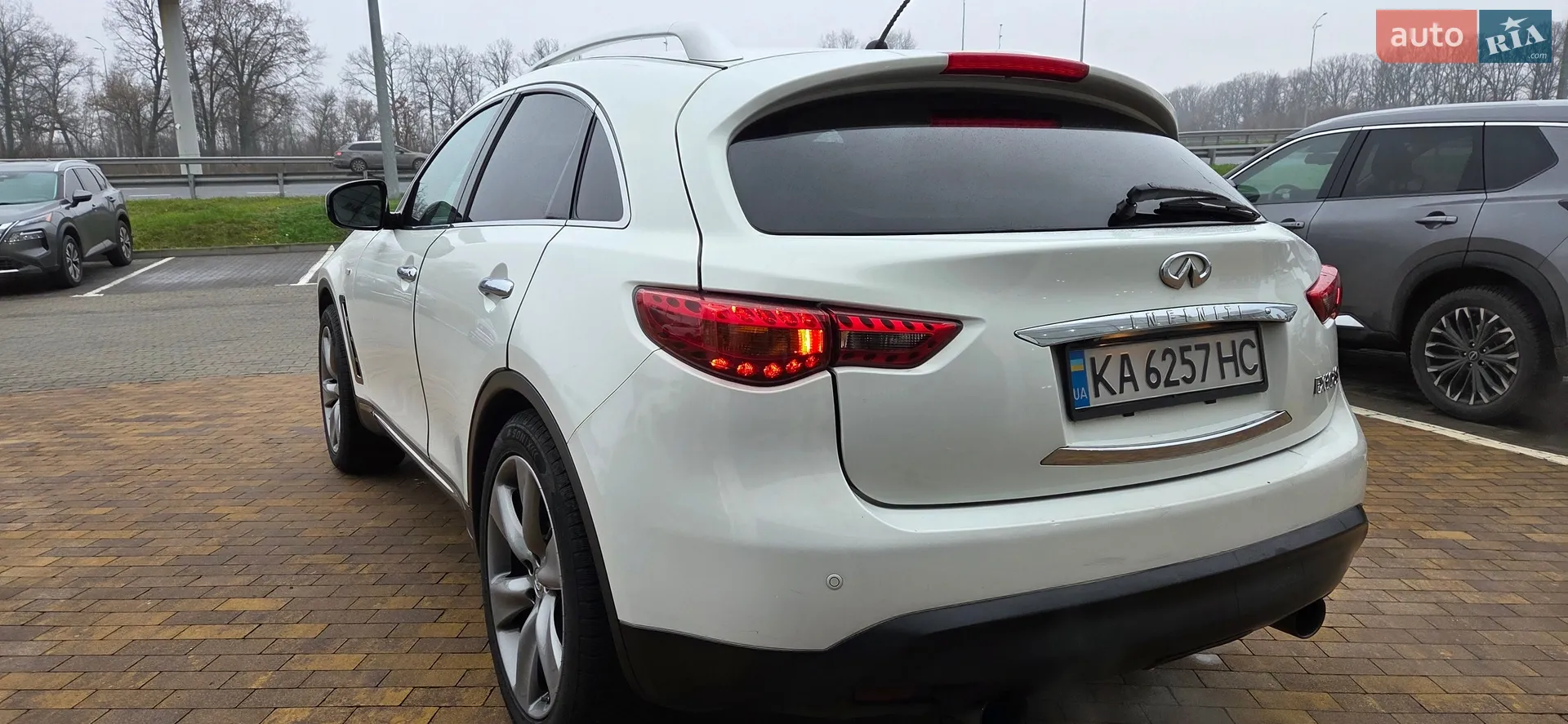 2011 Infiniti FX - мініатюра 9