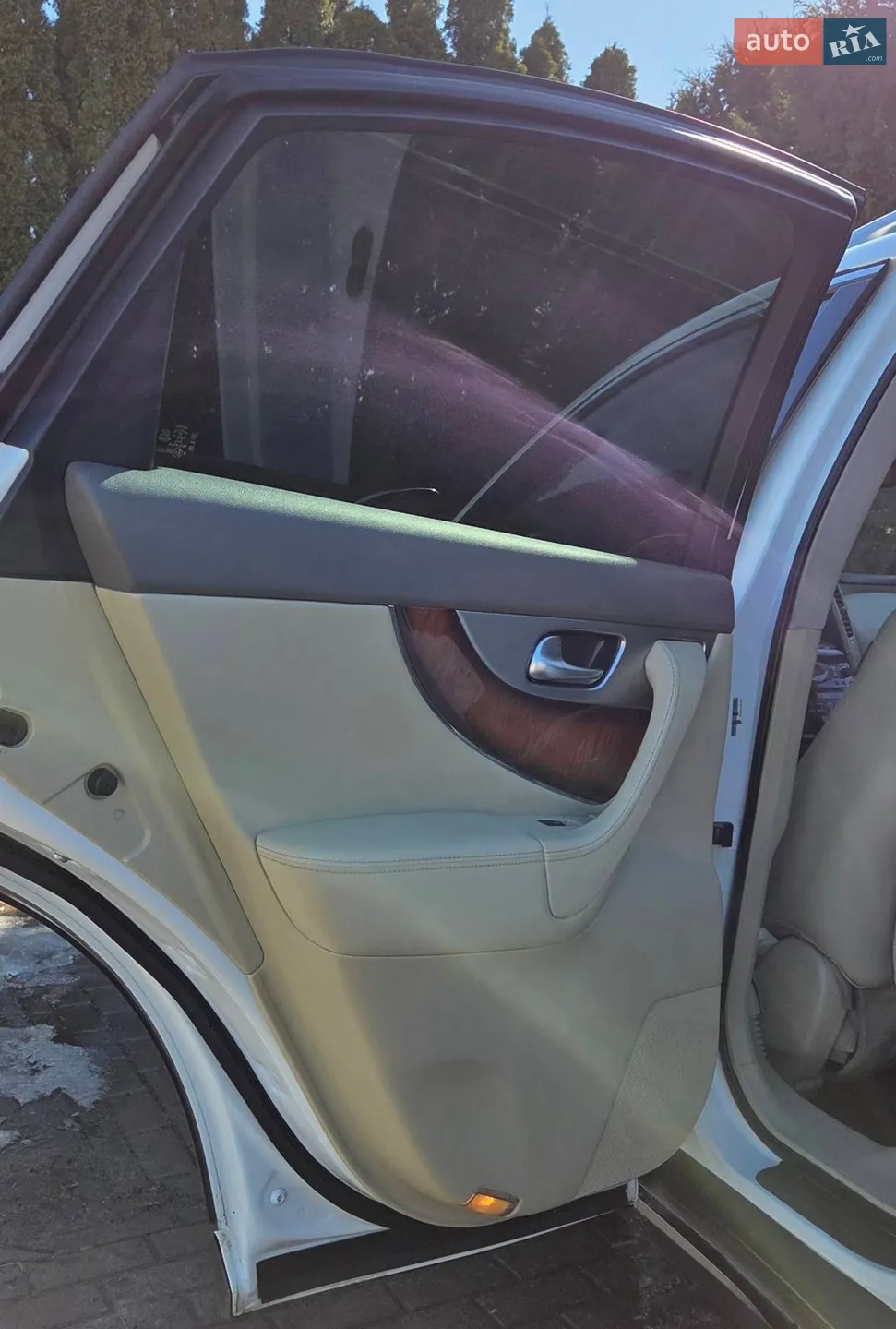 2011 Infiniti FX - мініатюра 30