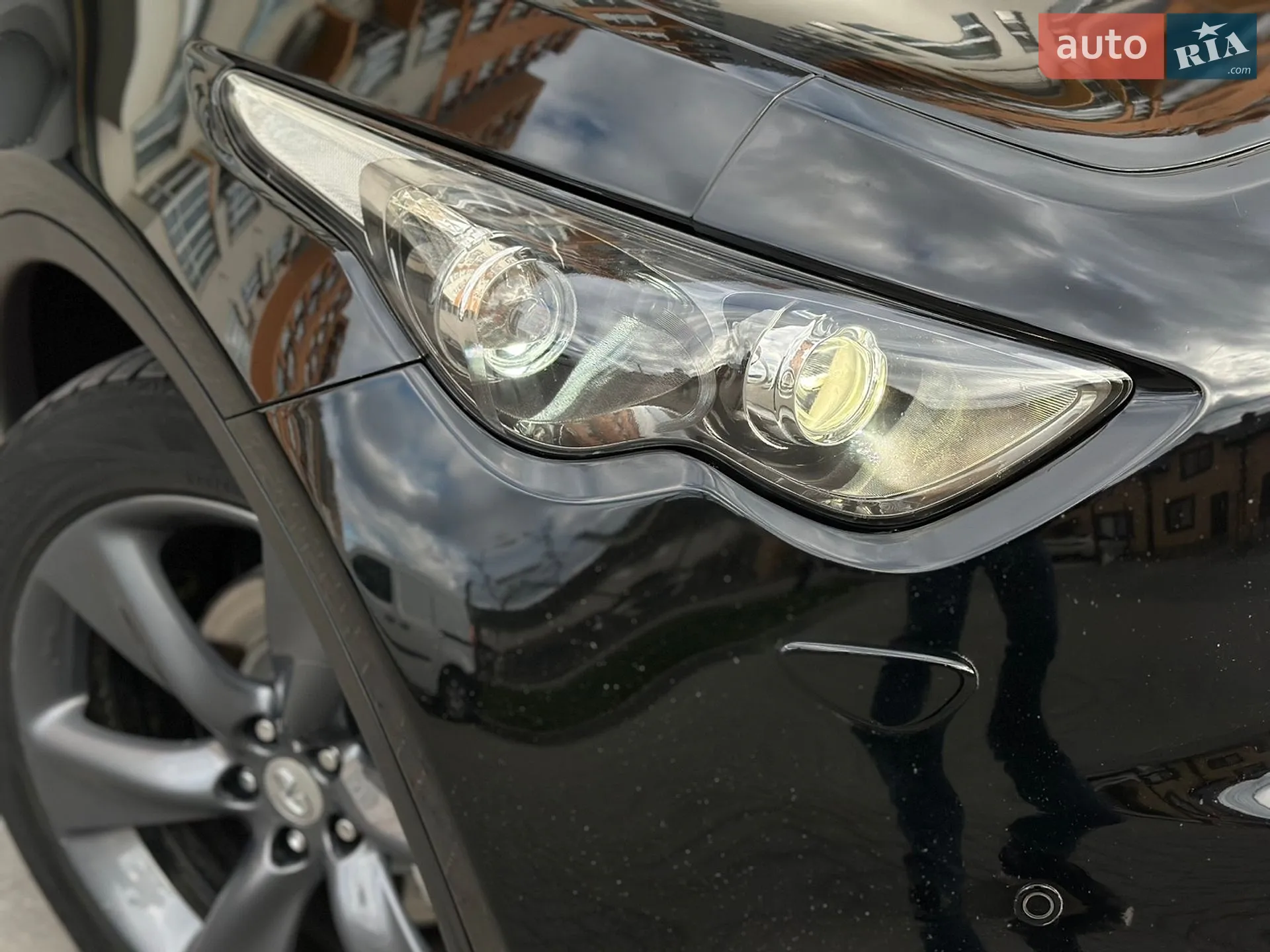 2011 Infiniti FX - мініатюра 21