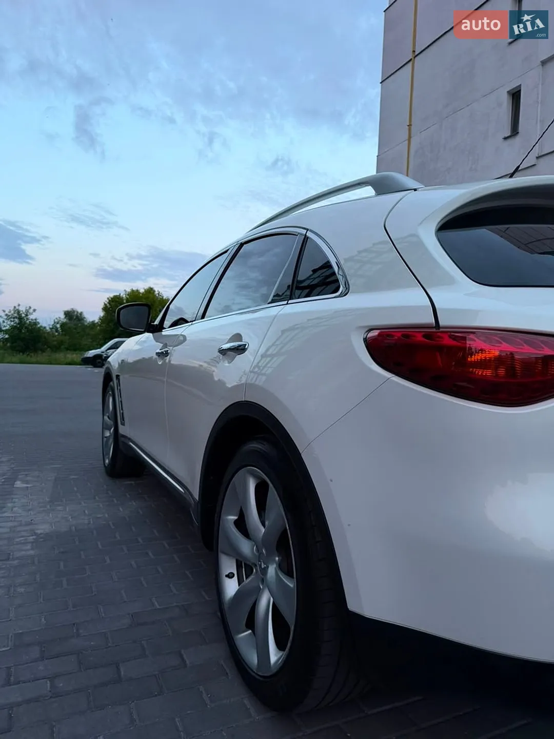 2011 Infiniti FX - мініатюра 20