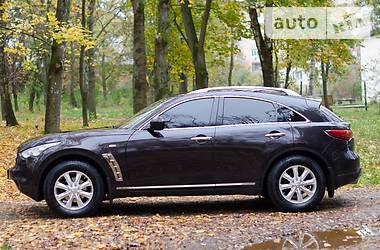 Внедорожник / Кроссовер Infiniti FX 35 2010 в Тернополе