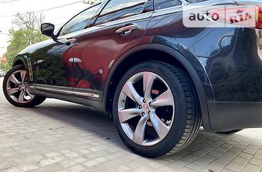 Внедорожник / Кроссовер Infiniti FX 35 2010 в Николаеве