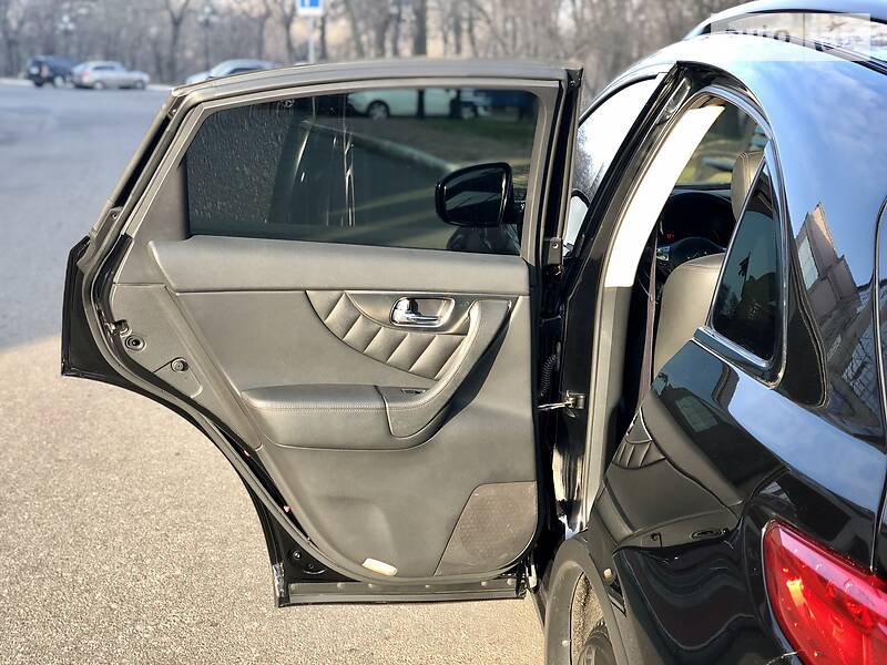 Позашляховик / Кросовер Infiniti FX 35 2008 в Одесі