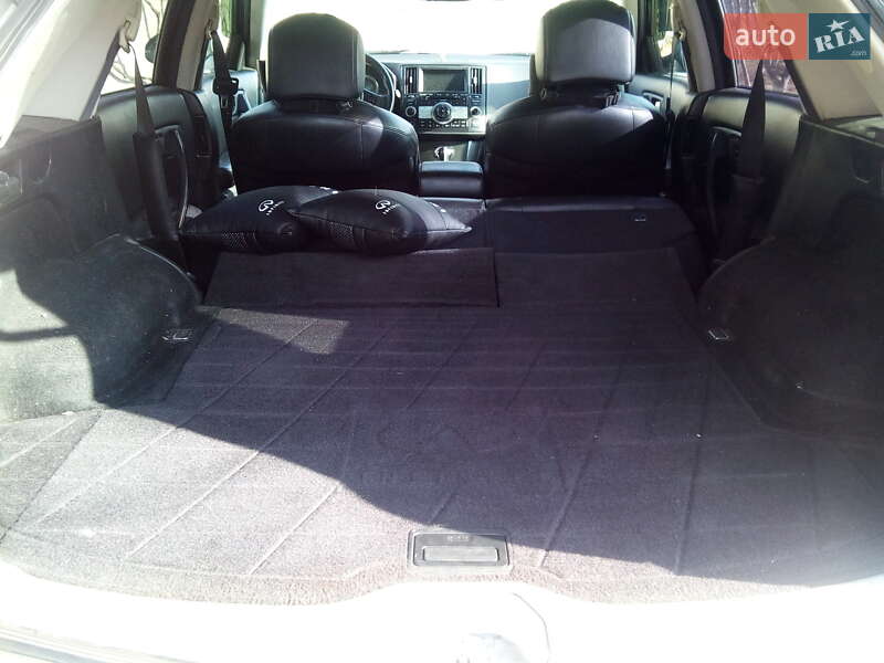 Позашляховик / Кросовер Infiniti FX 35 2006 в Чернівцях