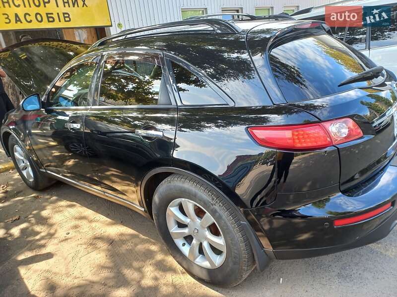 Позашляховик / Кросовер Infiniti FX 35 2005 в Херсоні фото 11 Позашляховик / Кросовер Infiniti FX 35 2005 в Херсоні