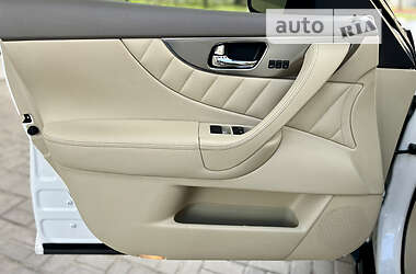 Внедорожник / Кроссовер Infiniti FX 35 2008 в 